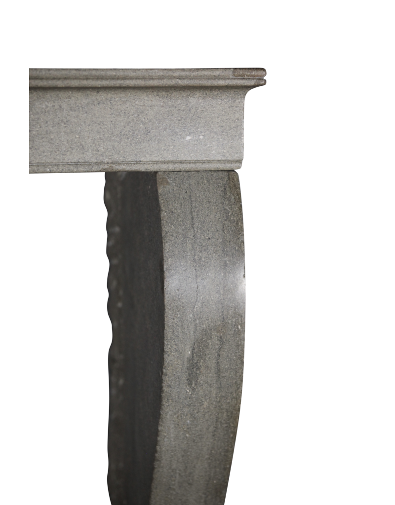 Maison Leon Van den Bogaert Petite Cheminée Vintage Grise Intemporelle