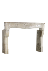 Maison Leon Van den Bogaert Pieza De Chimenea De Piedra Caliza Antigua Francesa Fuerte