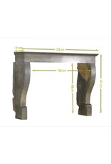 Maison Leon Van den Bogaert Eleganter französischer zweifarbiger Hartsteinkamin