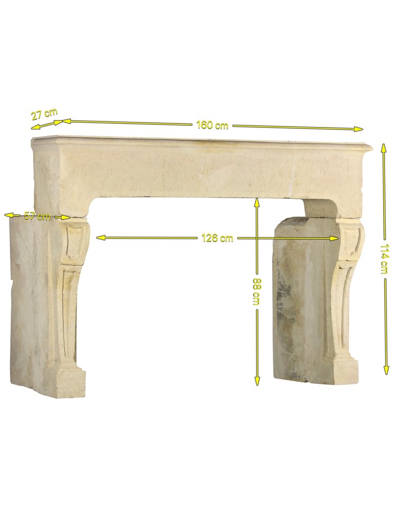 Antike Französische Kalkstein-Kamin Im Landhausstil