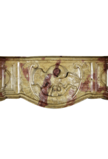 Maison Leon Van den Bogaert Außergewöhnliche französische Kaminumrandung aus zweifarbigem Stein