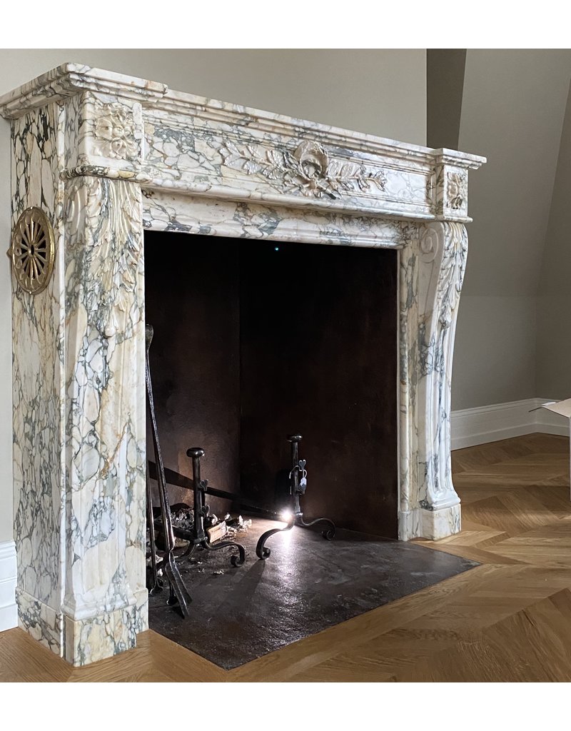 Maison Leon Van den Bogaert Ensemble Intérieur De Cheminée En Fonte