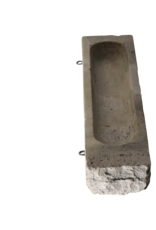 Maison Leon Van den Bogaert Ancien fragment d’auge en calcaire