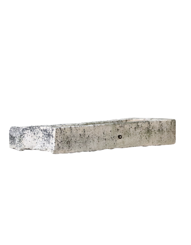 Maison Leon Van den Bogaert Rustiek Frans kalkstenen trogfragment in kalksteen