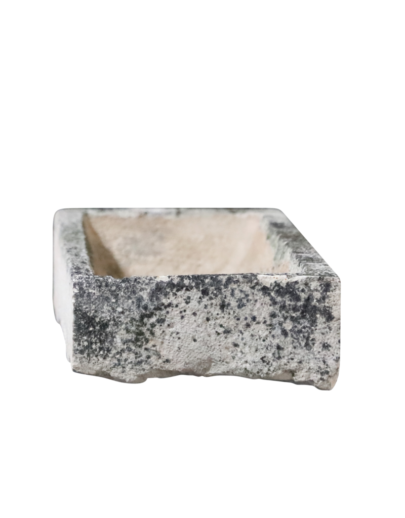 Maison Leon Van den Bogaert Rustiek Frans kalkstenen trogfragment in kalksteen