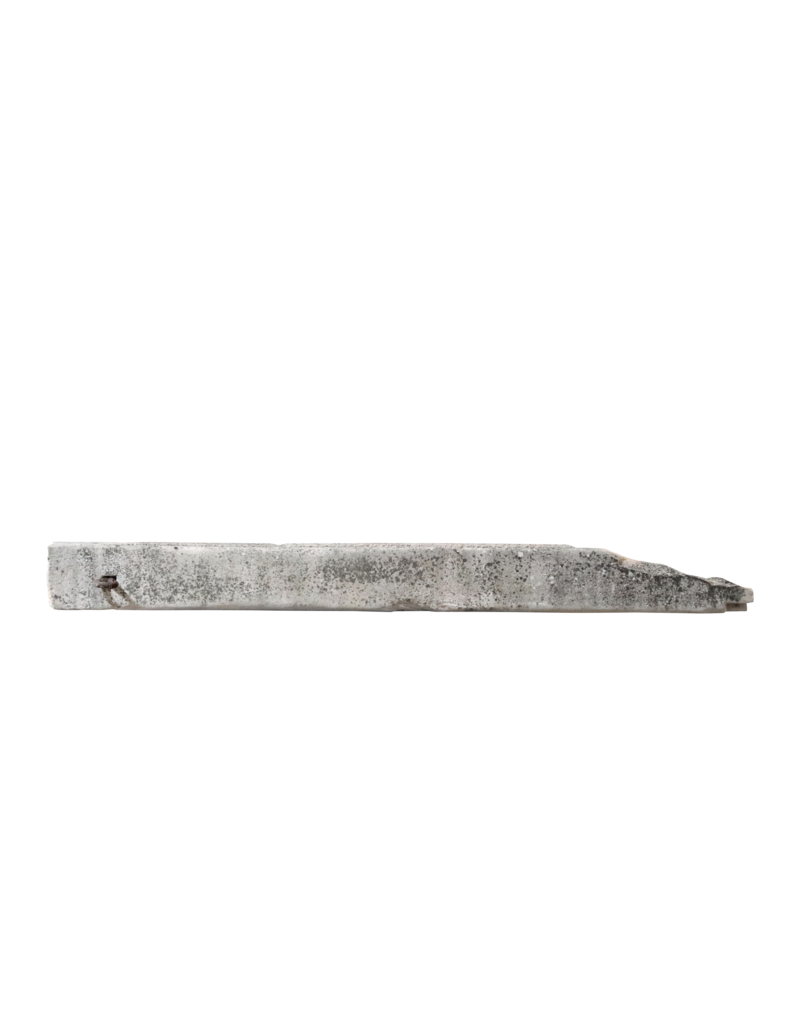 Maison Leon Van den Bogaert Trogfragment aus Kalkstein