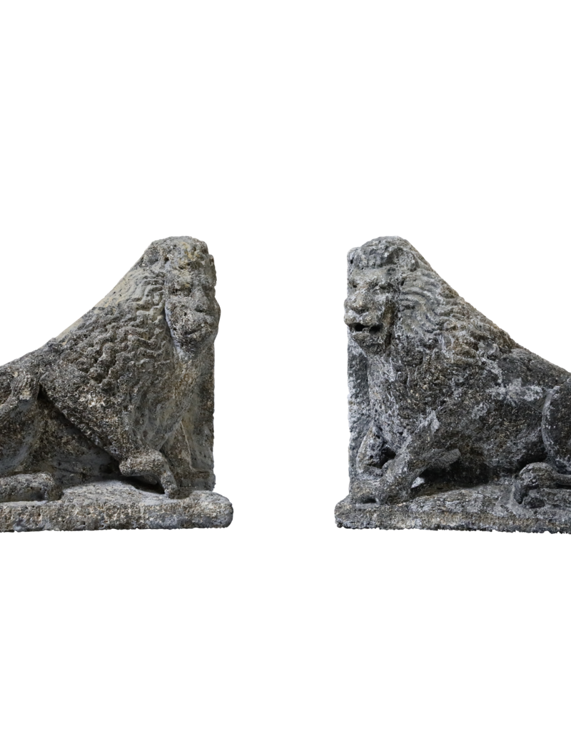 Ancienne Paire De Lions De Jardin De Château