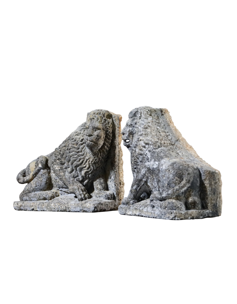 Antiguo Par De Leones De Piedra Caliza