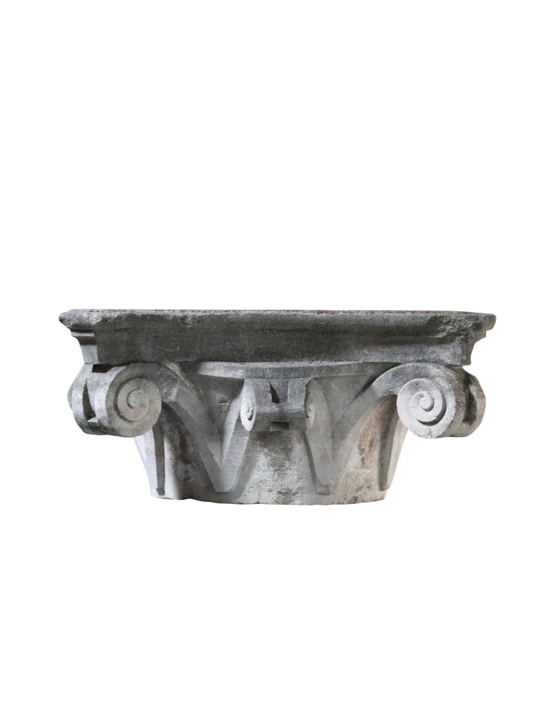 Maison Leon Van den Bogaert Column Top Stone