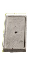 Maison Leon Van den Bogaert Wiedergewonnenes Fragment eines Kalksteinwaschbeckens