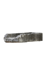 Maison Leon Van den Bogaert Rustikales französisches Kalksteintrogfragment