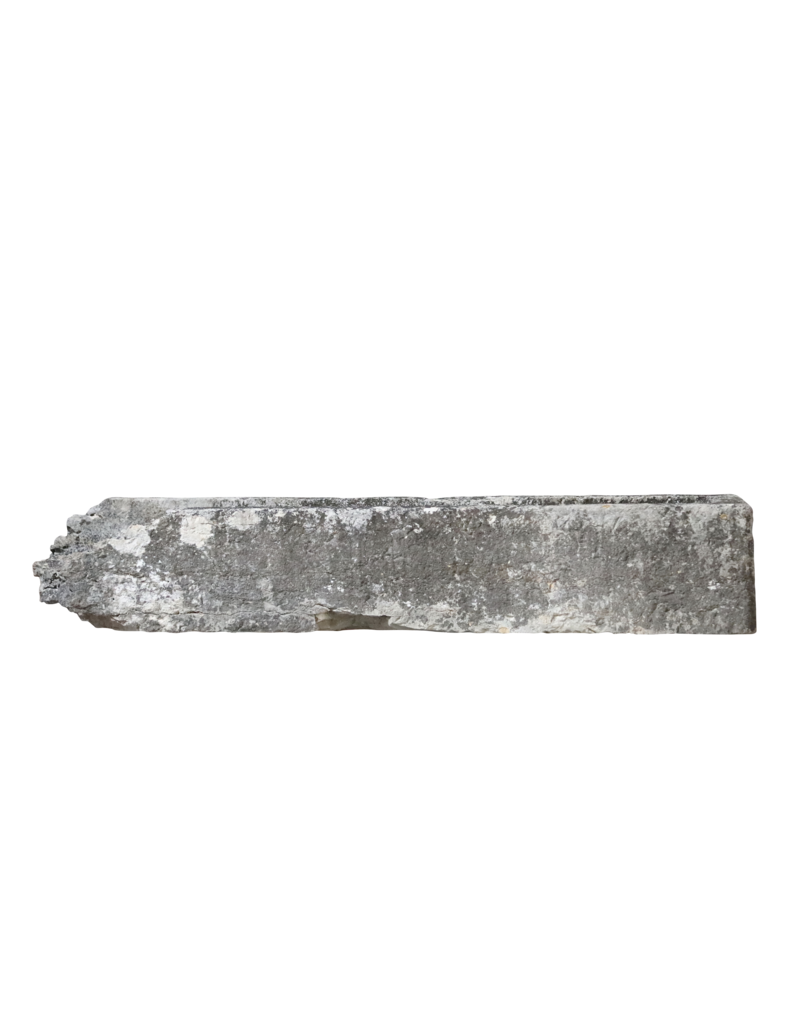 Maison Leon Van den Bogaert Rustikales französisches Kalksteintrogfragment