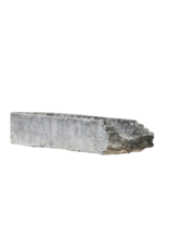 Maison Leon Van den Bogaert Rustikales französisches Kalksteintrogfragment