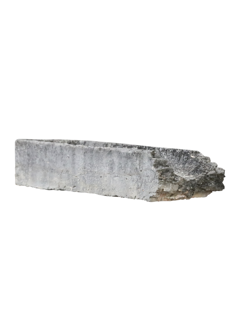 Maison Leon Van den Bogaert Rustikales französisches Kalksteintrogfragment