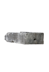 Maison Leon Van den Bogaert Rustikales französisches Kalksteintrogfragment
