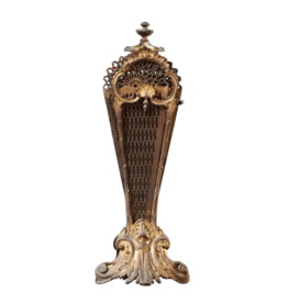 Maison Leon Van den Bogaert Rustikaler französischer Fender