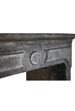 Maison Leon Van den Bogaert Französische rustikale Kaminumrandung mit Patina