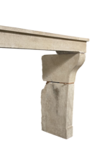 Elegante französische Kalkstein-Kaminverkleidung