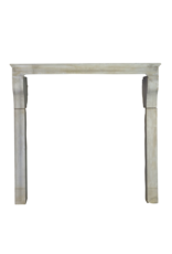 Maison Leon Van den Bogaert Eleganter groß weißer Kalkstein Kamin