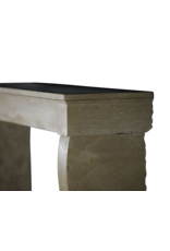 Maison Leon Van den Bogaert Amplio Entorno De Chimenea De Piedra Atemporal