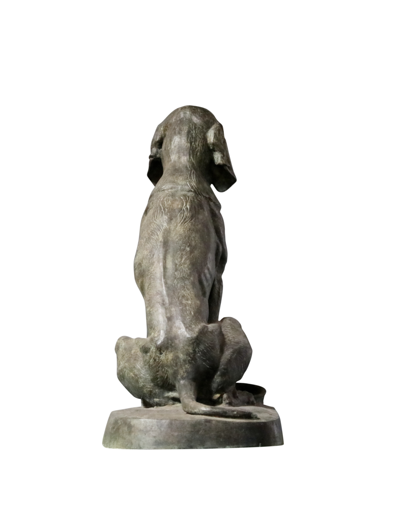 Maison Leon Van den Bogaert Elegante Par De Perros De Caza En Latón