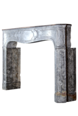 Maison Leon Van den Bogaert Vintage-Kaminumrandung aus oxidiertem Hartstein