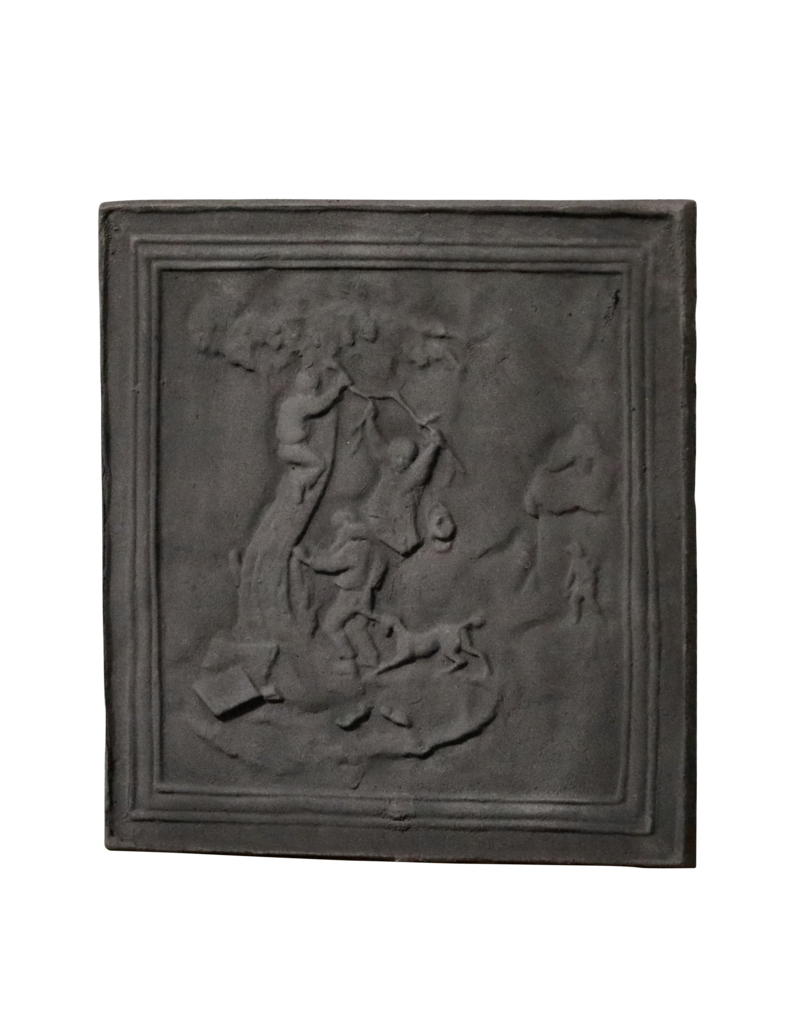 Plaque De Cheminée Avec Un Chien Chassant Les Enfants