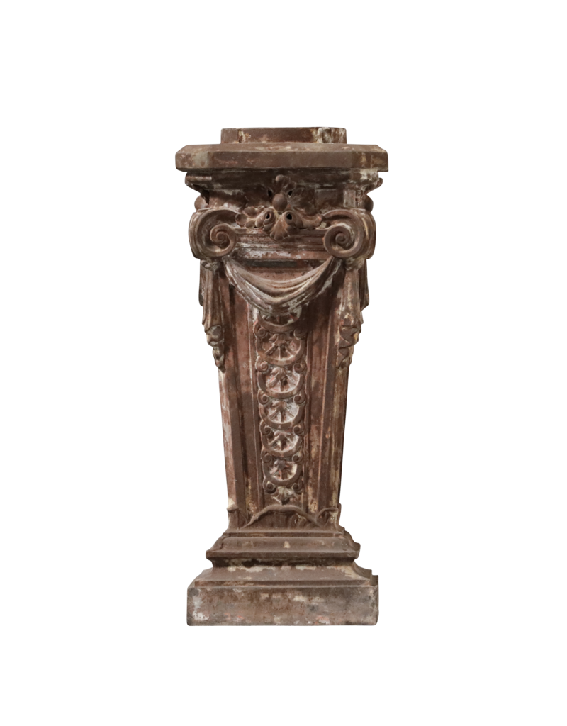 Maison Leon Van den Bogaert Vintage Sockel aus Gusseisen