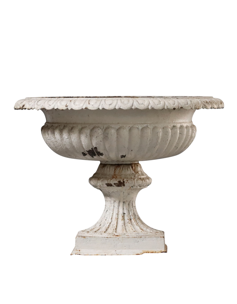 Maison Leon Van den Bogaert Paire Antique De Vases De Jardin En Fonte