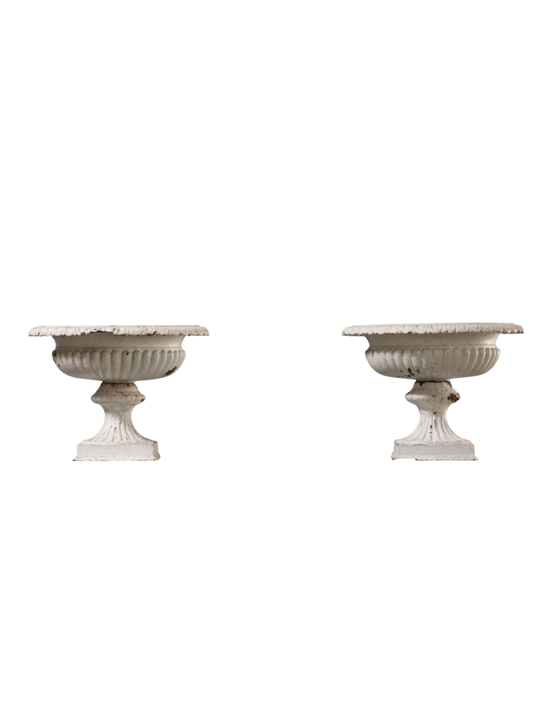 Maison Leon Van den Bogaert Paar französische Vintage-Gartenvasen