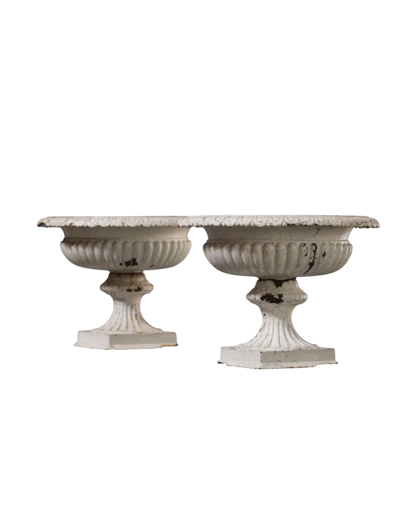 Maison Leon Van den Bogaert Paar französische Vintage-Gartenvasen