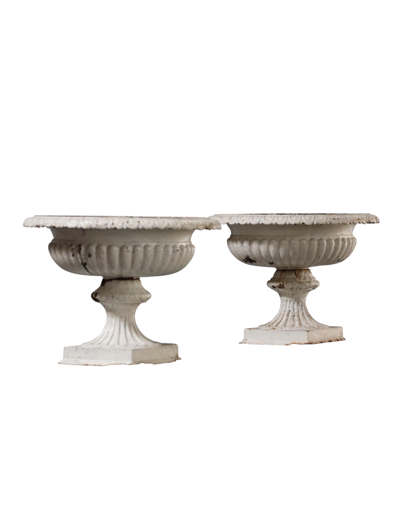 Maison Leon Van den Bogaert Paar französische Vintage-Gartenvasen