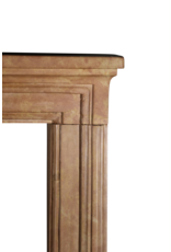 Maison Leon Van den Bogaert Chimenea De Piedra Francesa Alta Atemporal