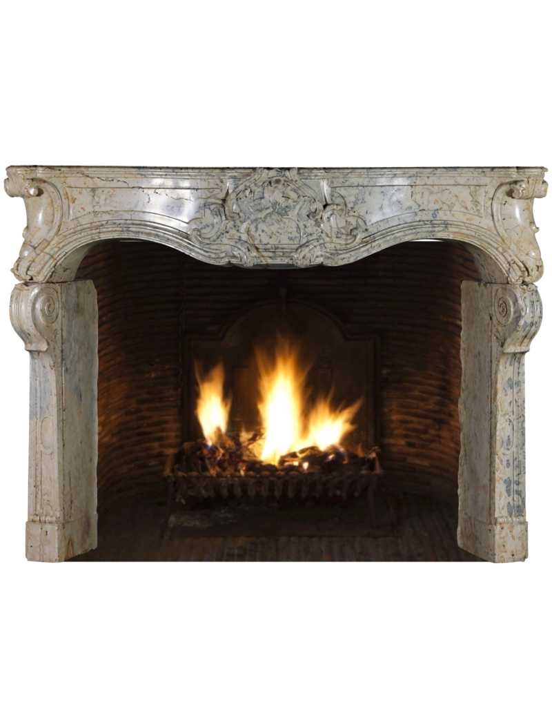 The Antique Fireplace Bank Außergewöhnlicher französischer Kaminmantel aus dem 18. Jahrhundert
