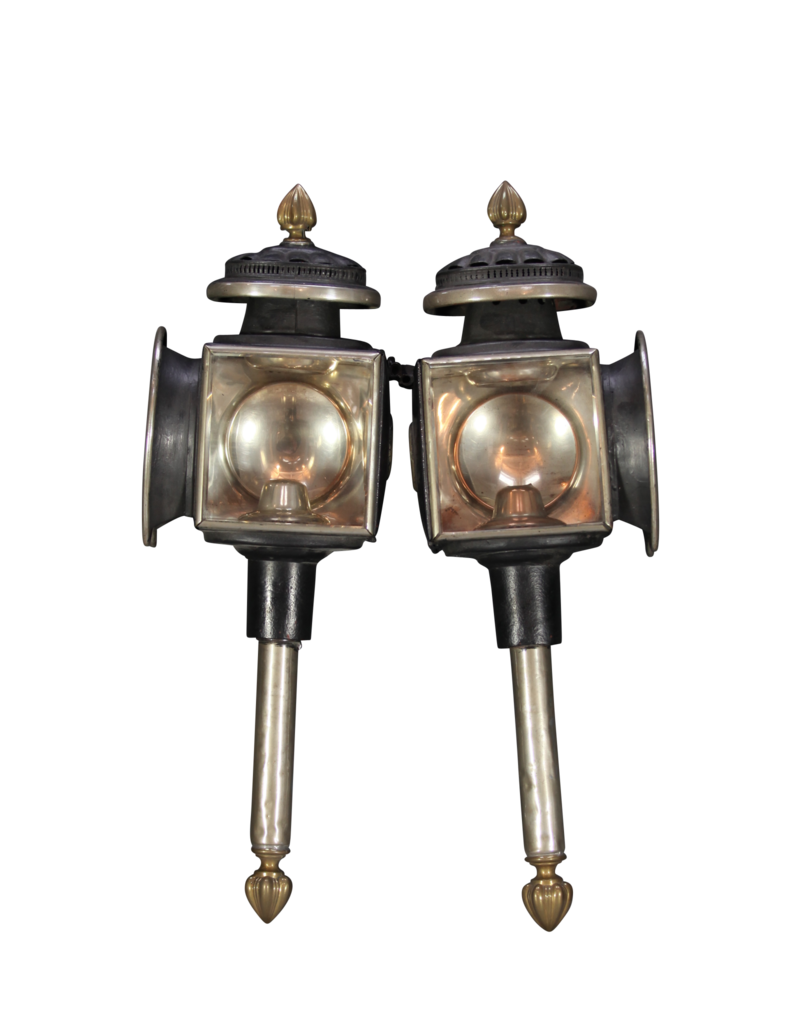 Een Paar Antieke Koetslampen