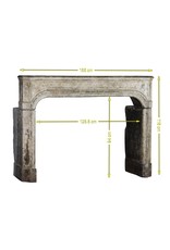 Maison Leon Van den Bogaert Elegante Kaminumrandung aus dem 17. Jahrhundert