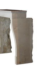 Manto de chimenea de piedra caliza rústica francesa