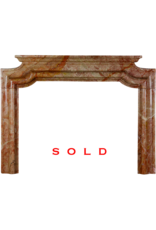 Maison Leon Van den Bogaert Italienische Bolection-Kaminumrandung