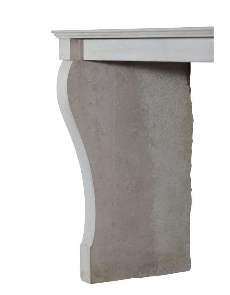 Chimenea Decorativa Francesa Intemporal de Piedra Caliza Beige