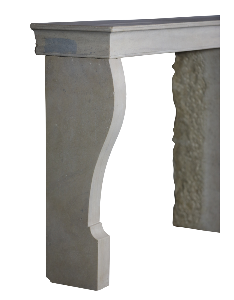 Maison Leon Van den Bogaert Petite Franse Beige Kalkstenen Voorzet Schouwtje