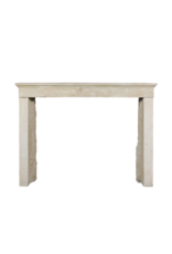 Maison Leon Van den Bogaert Zeitloser französischer Kamin in beige