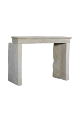 Maison Leon Van den Bogaert Zeitloser französischer Kamin in beige