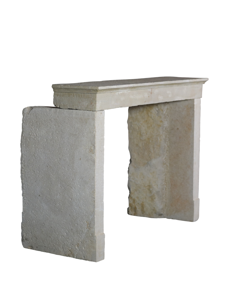 Maison Leon Van den Bogaert Zeitloser französischer Kamin in beige