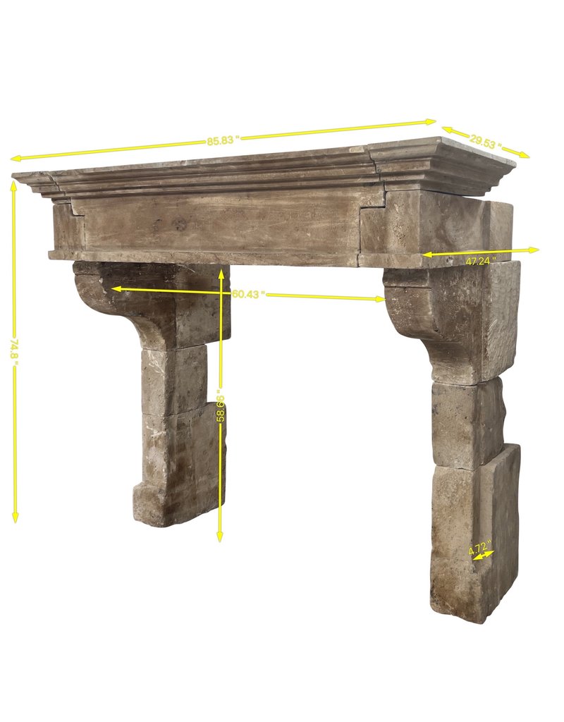 Antike Französische Rustikale Kaminumrandung Aus Kalkstein