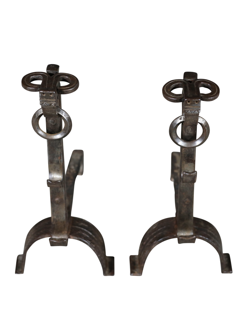 Par de Andiron de hierro forjado medieval francés