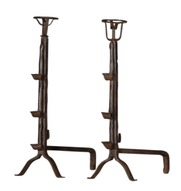 Inusual par de herramientas simples para chimenea de principios del siglo XVII