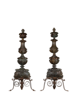 Maison Leon Van den Bogaert Authentische antike Renaissance-Kaminobjekte