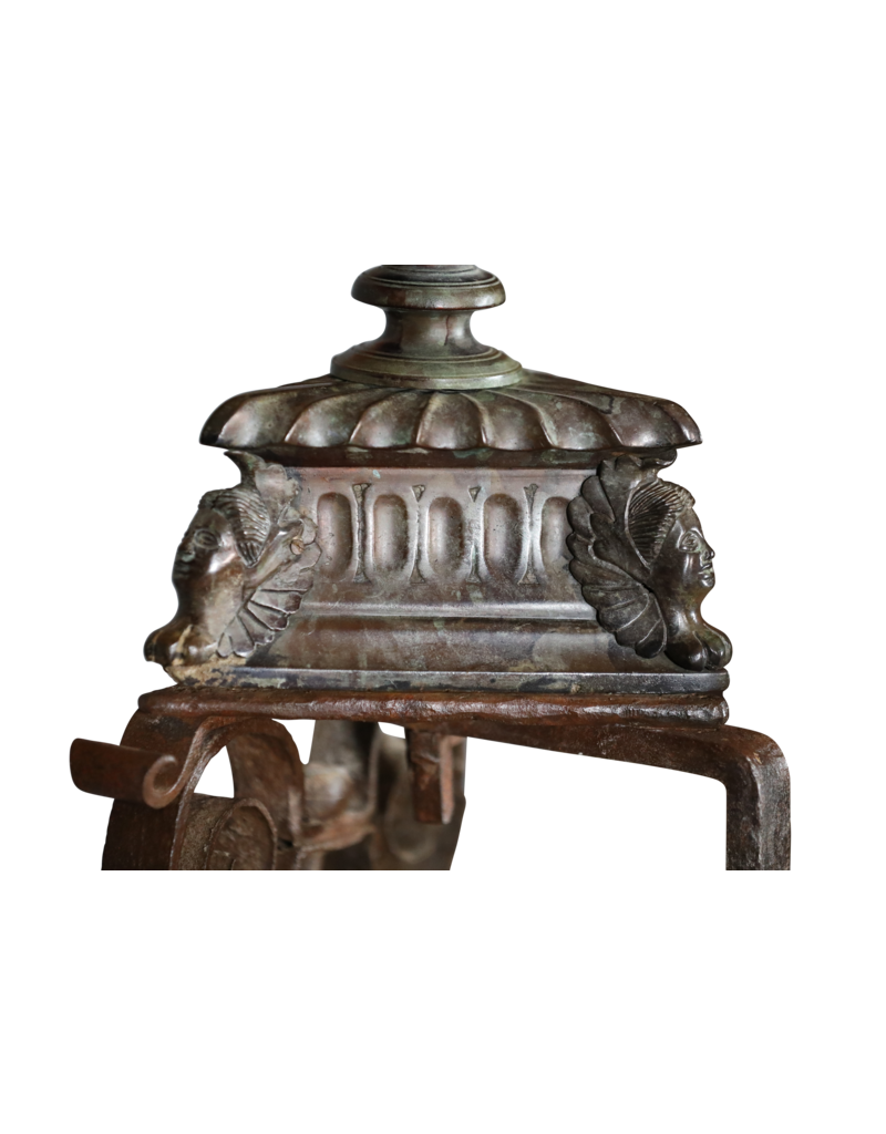 Maison Leon Van den Bogaert Authentische antike Renaissance-Kaminobjekte