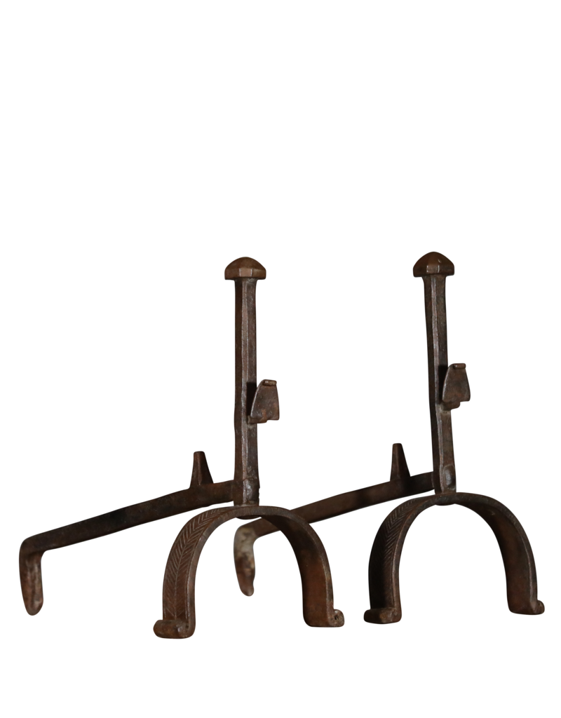 Maison Leon Van den Bogaert Accesorios de chimenea sencillos y atemporales