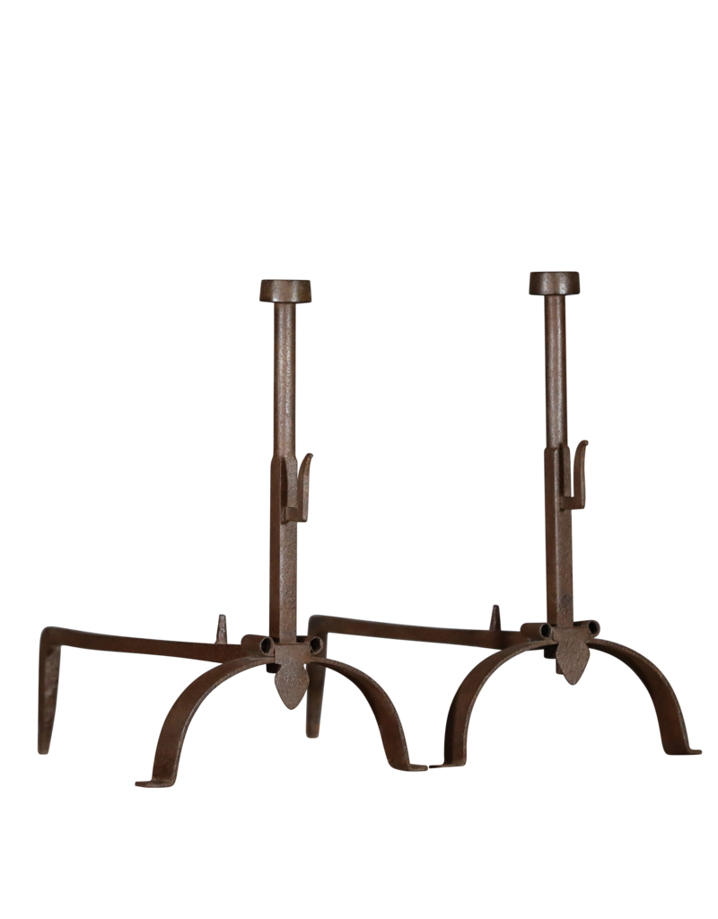 Maison Leon Van den Bogaert Accesorios de chimenea sencillos y atemporales